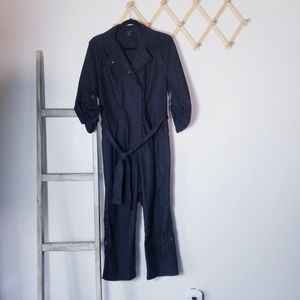 BANANA REPUBLIC BLACK JUMPSUIT SIZE SMALL PETITE